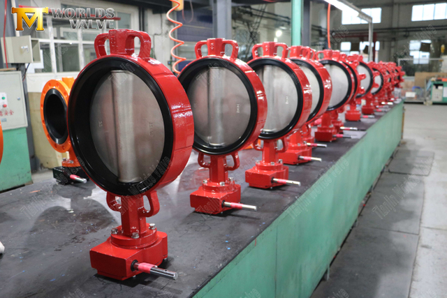 Fabricants de soupapes de papillon - Soupape de papillon à dossier de type dossier avec opérateur d'engrenage